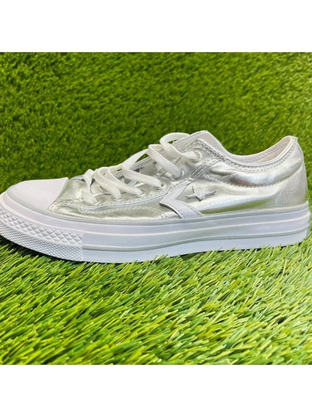 Converse Star Player 76 OX Womens Size 7 Silver Athletic Skate Shoes Sneakers
